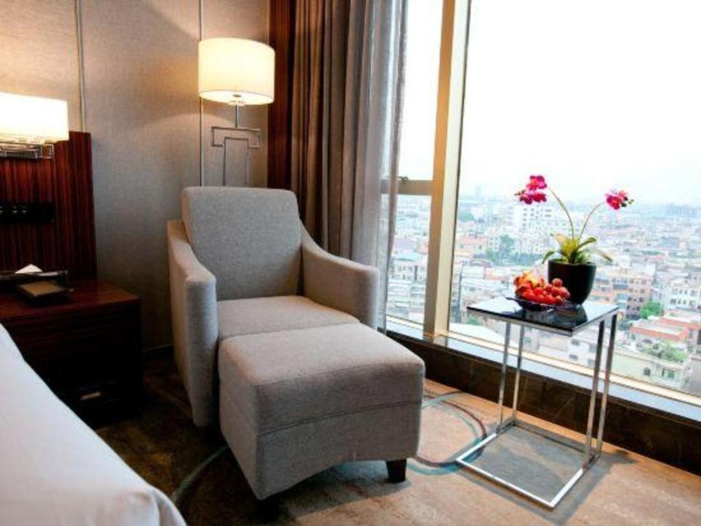 Ramada Foshan Shunde Exteriör bild