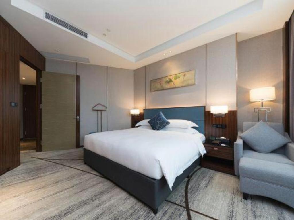 Ramada Foshan Shunde Exteriör bild